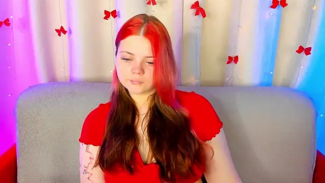 Snapshot of KellyFiery chatting on April 26, 1:14 am KellyFiery online show from April 26, 1:14 am