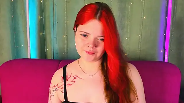 Snapshot of KellyFiery chatting on May 10, 1:11 am KellyFiery online show from May 10, 1:11 am
