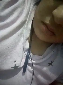 Snapshot of Priya_089 chatting on May 6, 11:32 pm Priya 089 online show from May 6, 11:32 pm