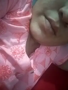 Snapshot of Priya_089 chatting on May 12, 1:03 am Priya 089 online show from May 12, 1:03 am