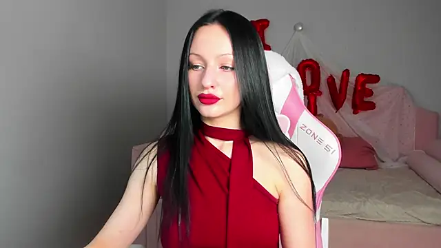 Snapshot of NaomiBlakes chatting on February 14, 5:26 am NaomiBlakes online show from February 14, 5:26 am