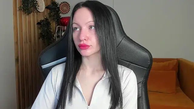 Snapshot of NaomiBlakes chatting on February 24, 5:16 am NaomiBlakes online show from February 24, 5:16 am