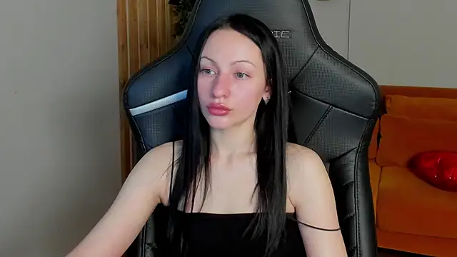 Snapshot of NaomiBlakes chatting on March 2, 7:15 am NaomiBlakes online show from March 2, 7:15 am