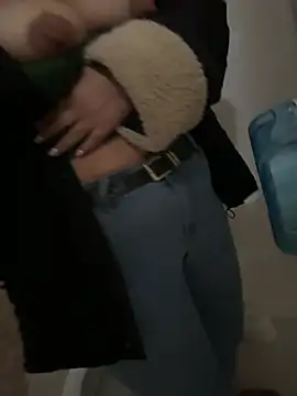 Snapshot of onr99 chatting on February 5, 9:58 am onr99 online show from February 5, 9:58 am