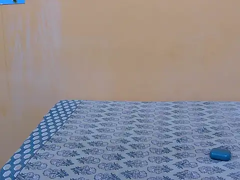 Honey Baby1 online show from February 13, 5:58 am