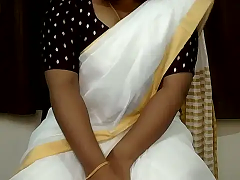 cleopatra9999 online show from April 15, 2:24 pm