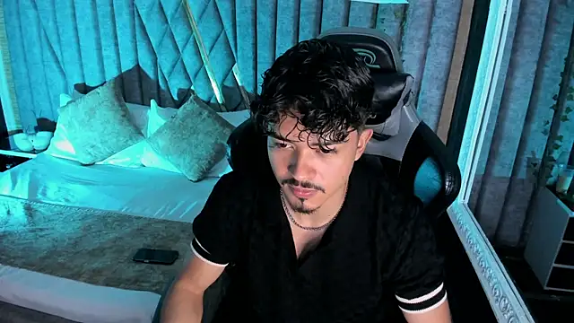 Snapshot of NicolaiKarav chatting on July 23, 12:14 pm NicolaiKarav online show from July 23, 12:14 pm