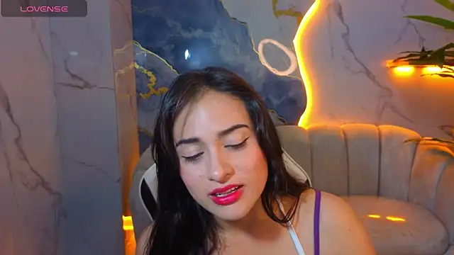 Snapshot of Anny_Star_Tx chatting on April 20, 7:37 pm Anny Star Tx online show from April 20, 7:37 pm