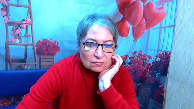 Snapshot of OlgaLuck chatting on April 24, 5:10 am OlgaLuck online show from April 24, 5:10 am