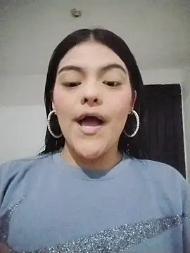 Snapshot of NIKIBUNNY chatting on February 17, 11:18 am NIKIBUNNY online show from February 17, 11:18 am