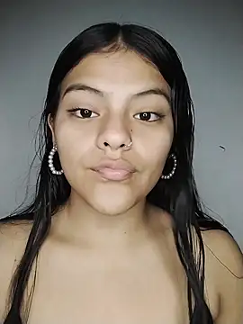 Snapshot of NIKIBUNNY chatting on February 23, 10:23 am NIKIBUNNY online show from February 23, 10:23 am