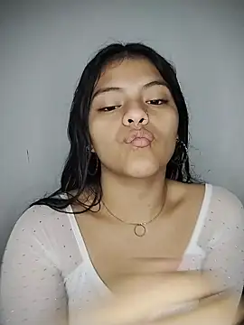 Snapshot of NIKIBUNNY chatting on February 25, 10:58 am NIKIBUNNY online show from February 25, 10:58 am