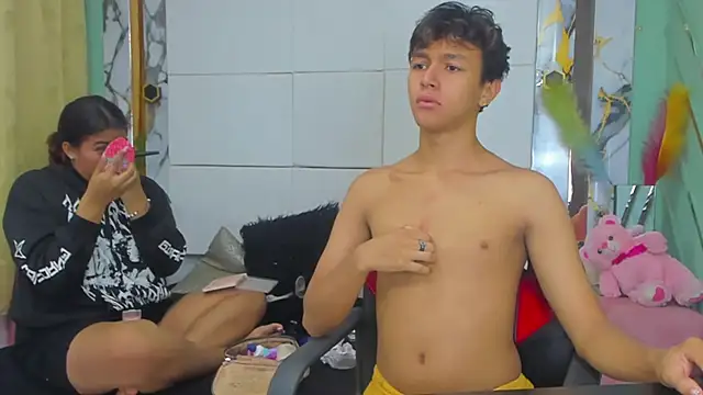 PrincesANDdark online show from January 6, 2:10 pm