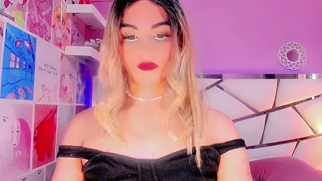 Snapshot of DaleskaSanchez chatting on February 15, 8:27 pm DaleskaSanchez online show from February 15, 8:27 pm