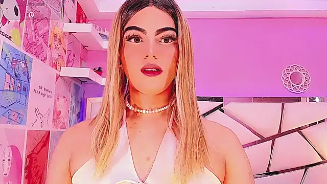 Snapshot of DaleskaSanchez chatting on February 23, 8:39 pm DaleskaSanchez online show from February 23, 8:39 pm