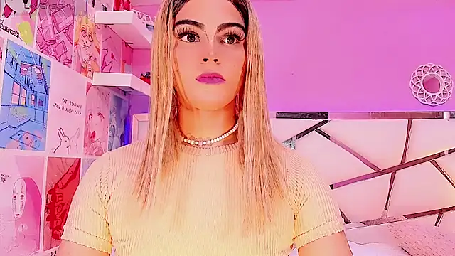 Snapshot of DaleskaSanchez chatting on February 26, 8:08 pm DaleskaSanchez online show from February 26, 8:08 pm