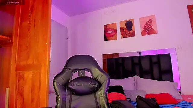 ValeryTs1 online show from April 18, 6:34 pm