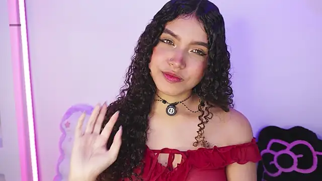 EloiseSweetxx online show from April 8, 12:49 pm