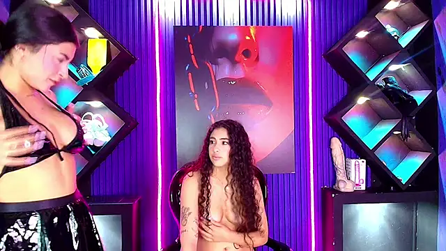 Snapshot of SamyCooper_ chatting on May 23, 1:48 pm SamyCooper online show from May 23, 1:48 pm
