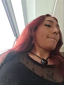 Eveeelyn25 online show from April 21, 8:55 pm