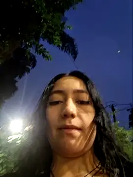 Snapshot of Eveeelyn25 chatting on June 8, 11:38 pm Eveeelyn25 online show from June 8, 11:38 pm