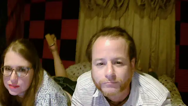 Snapshot of PinellasPlay chatting on May 24, 3:22 am PinellasPlay online show from May 24, 3:22 am