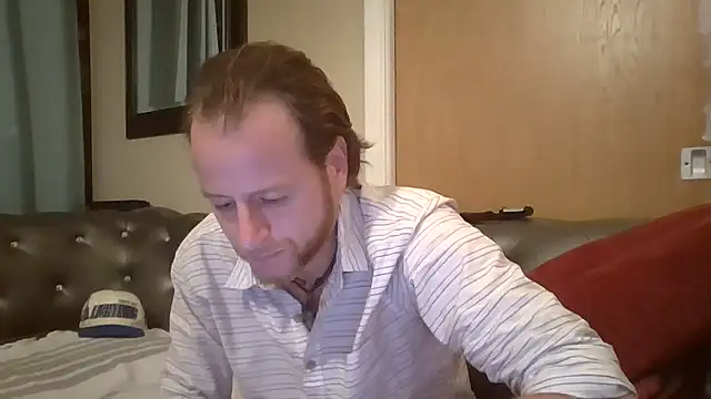 Snapshot of PinellasPlay chatting on June 4, 1:00 am PinellasPlay online show from June 4, 1:00 am