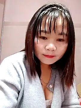 Snapshot of One-two22 chatting on December 22, 10:40 pm One-two22 online show from December 22, 10:40 pm