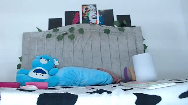 Tinyy Star online show from March 24, 4:34 pm