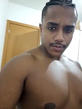 Snapshot of alejandromartinez18 chatting on March 11, 7:53 pm alejandromartinez18 online show from March 11, 7:53 pm