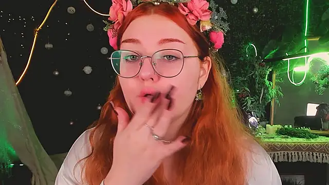 StaceyJensen online show from February 4, 9:15 am