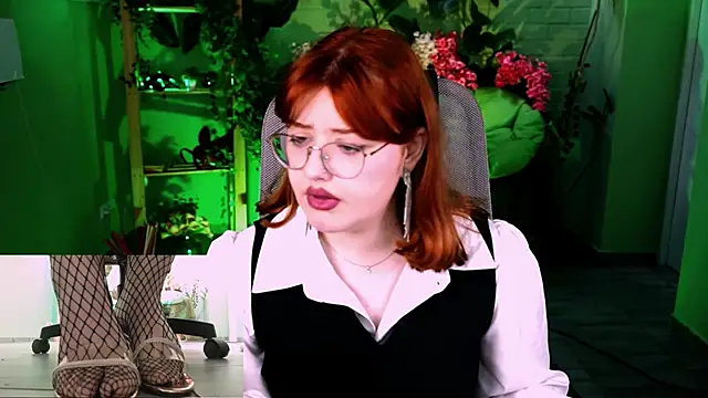 Snapshot of StaceyJensen chatting on April 21, 8:42 am StaceyJensen online show from April 21, 8:42 am