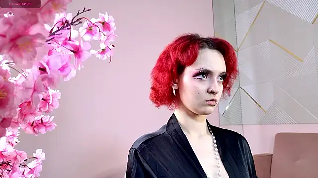 milanastars online show from March 3, 2:01 pm