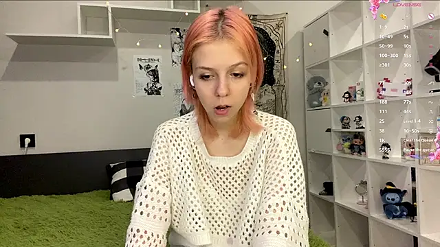 FairyLuna online show from February 8, 1:36 pm