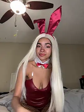 Kiki hammyy online show from April 5, 9:01 pm