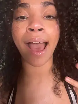 Kiki hammyy online show from May 31, 6:09 pm