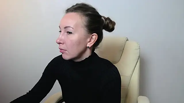 Snapshot of Brandy_Gem chatting on April 20, 1:14 pm Brandy Gem online show from April 20, 1:14 pm