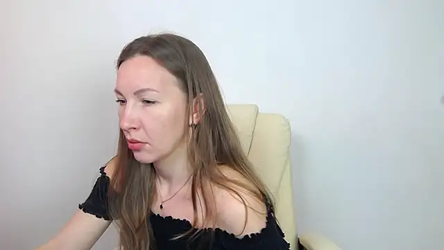 Snapshot of Brandy_Gem chatting on April 27, 1:09 pm Brandy Gem online show from April 27, 1:09 pm