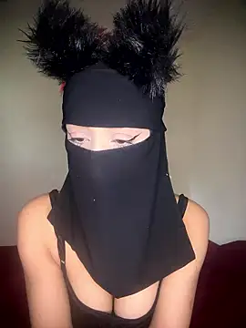 Snapshot of arabayla chatting on January 10, 1:46 pm arabayla online show from January 10, 1:46 pm