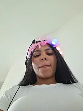 Snapshot of Mia_Rosex chatting on January 13, 1:49 pm Mia Rosex online show from January 13, 1:49 pm