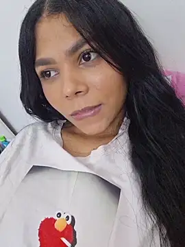 Snapshot of Mia_Rosex chatting on February 22, 3:29 am Mia Rosex online show from February 22, 3:29 am