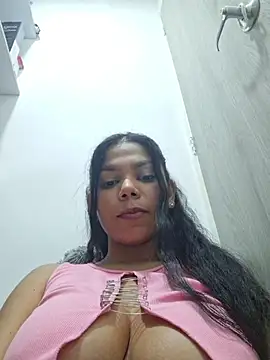 Snapshot of Mia_Rosex chatting on February 24, 6:00 am Mia Rosex online show from February 24, 6:00 am