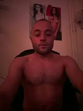 Snapshot of klkmam chatting on May 16, 9:24 pm klkmam online show from May 16, 9:24 pm