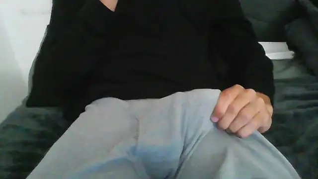 latinman7944 online show from March 2, 6:36 am