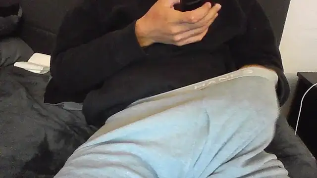 latinman7944 online show from April 17, 9:23 am