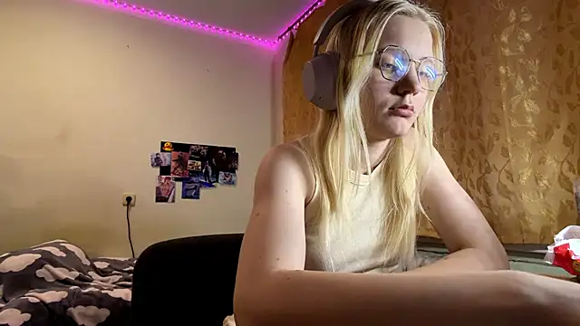 xlo lax online show from March 3, 3:18 pm