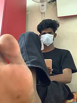 akgymnastic77Z online show from April 12, 11:26 am