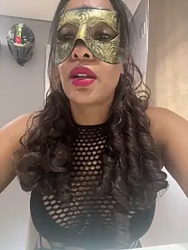 LunnaMaska online show from March 17, 3:04 pm