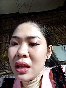 Snapshot of Lin-kute98 chatting on May 3, 1:11 am Lin-kute98 online show from May 3, 1:11 am