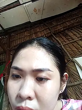 Snapshot of Lin-kute98 chatting on May 7, 1:11 am Lin-kute98 online show from May 7, 1:11 am